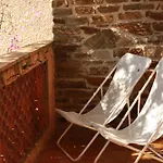 Hoteliere Le Provencal A Giens - Bord De Hotel