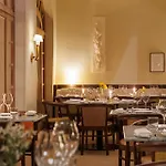 Hoteliere Le Provencal A Giens - Bord De Hotel Hyères