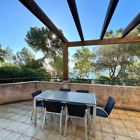 Hoteliere Le Provencal A Giens - Bord De Otel *