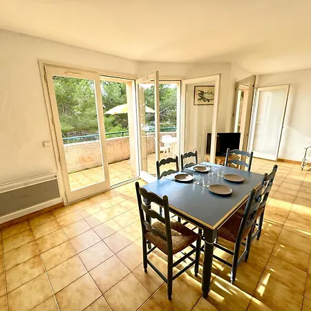 Hoteliere Le Provencal A Giens - Bord De * Hyères