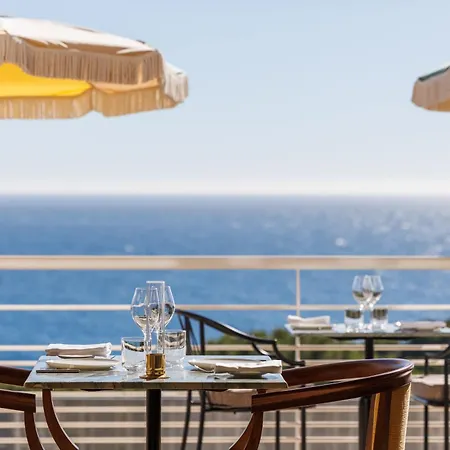 Hoteliere Le Provencal A Giens - Bord De Йер