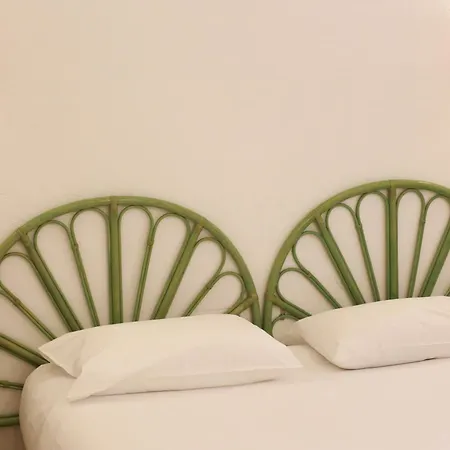 Hoteliere Le Provencal A Giens - Bord De *